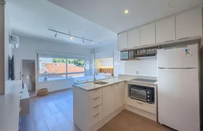 Loft com 1 quarto para alugar na travessa carmem, 96, floresta, porto alegre, 30 m2 por r$ 3.490