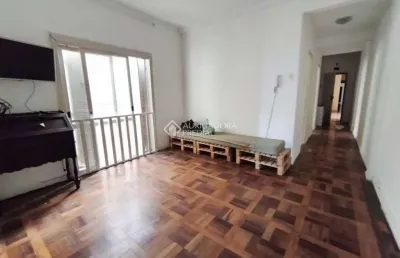Apartamento com 3 quartos para alugar na rua duque de caxias, 769, centro histórico, porto alegre, 72 m2 por r$ 2.700