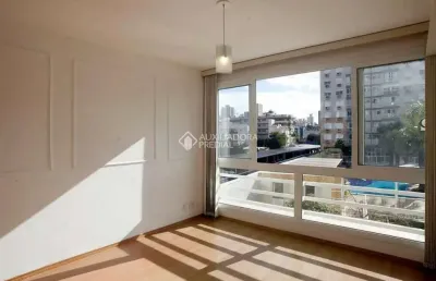 Apartamento com 3 quartos para alugar na rua itaboraí, 840, jardim botânico, porto alegre, 94 m2 por r$ 4.200