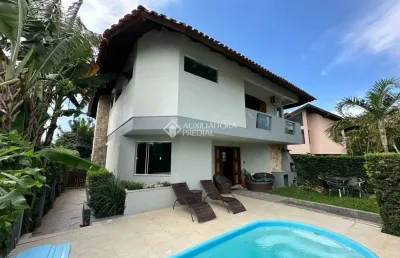 Casa com 3 quartos para alugar na rua dos amborés, 206, jurerê internacional, florianópolis, 288 m2 por r$ 18.000
