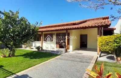 Casa em condomínio fechado com 3 quartos para alugar na servidão josé manoel pacifico, 170, ingleses do rio vermelho, florianópolis, 175 m2 por r$ 6.000