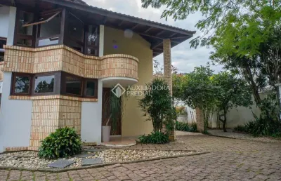 Casa em condomínio fechado com 4 quartos para alugar na travessa josé antônio de lima, 212, itacorubi, florianópolis, 320 m2 por r$ 20.000