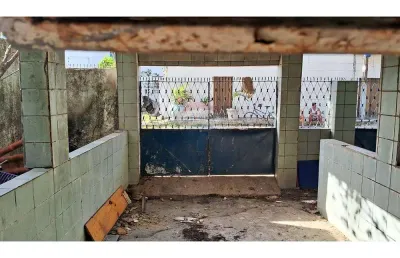 Vendo casa em campo grande , não perca a chance de ter seu lar.