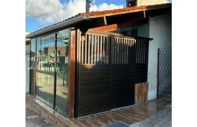 Casa com 2 quartos à venda na Rua Professora Maria Alice dos Santos, 46, Bairro Novo, Gravatá