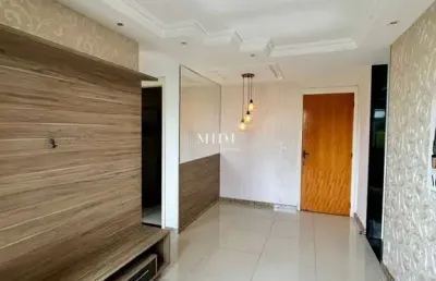 Lindo apartamento reformado com varanda em colina de laranjeiras