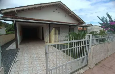 Casa com 3 quartos à venda no gravata, navegantes  por r$ 530.000