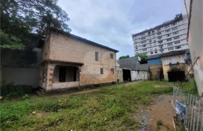 Casa com 3 quartos à venda na Dagoberto De Gasgon, Boqueirão, Santos
