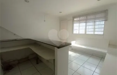Casa com 2 quartos à venda na Rua Doutor Zuquim, Santana, São Paulo
