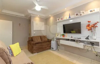 Casa com 3 quartos à venda na Roberto Hans, Santa Teresinha, São Paulo