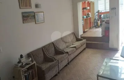 Casa com 3 quartos à venda na Rua Caperuçu, Mirandópolis, São Paulo