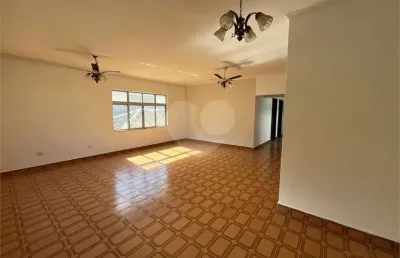 Sobrado com 3 quartos à venda ou para locação em marapé - sp