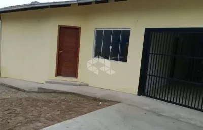 Casa a venda com 3 quartos, sendo 1 suíte, em rua tranquila sem saída no bom retiro