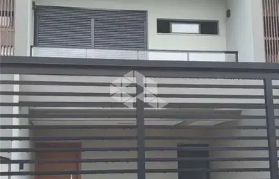Casa com 3 quartos à venda na Rua Ernesto Ravache, 292, Santo Antônio, Joinville