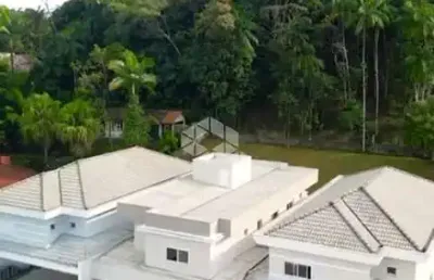 Casa a venda no glória com 4 quartos sendo 2 suítes