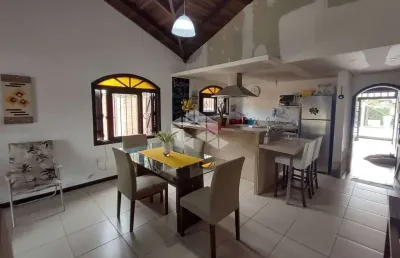Casa de 3 dormitórios com piscina em xangri-lá/ atlântida/rs