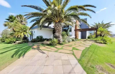 Casa à venda, com 4 quartos/dormitórios, 2 vagas/box, no condomínio enseada, xangri-lá/rs