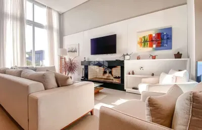 Casa com piscina aquecida, mobiliada e decorada 04 suítes, sendo 02 americanas, mobiliada e decoradacondomínio riviera