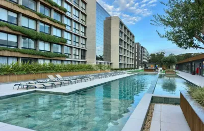 Apartamento no livin resort atlântida, 02 dormitórios/suíte, 02 vagas