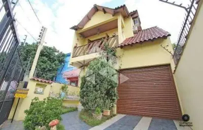 Ótimo sobrado com 165m², 3 dormitórios, 2 vagas no bairro medianeira