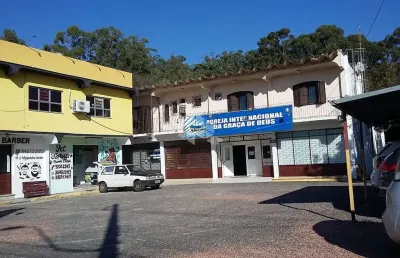 Barracão / Galpão / Depósito à venda na Avenida Juca Batista, 2403, Cavalhada, Porto Alegre