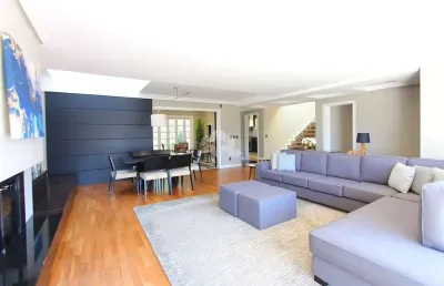 Casa mobiliada em condominio com 4 suites próximo a puc