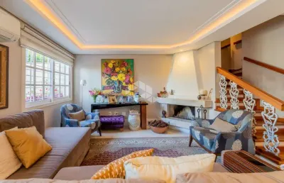 Casa em condomínio com 169 m², 3 dormitórios sendo 1 suíte com closet.