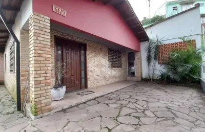 Casa ampla na zona sul  02  dormitorios  04 vagas de garagem