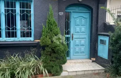 Casa com 2 quartos à venda na Rua Maranguape, 101, Petrópolis, Porto Alegre