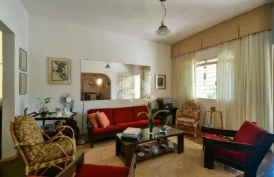 Casa com 3 quartos à venda na Avenida Teixeira Mendes, 514, Chácara das Pedras, Porto Alegre