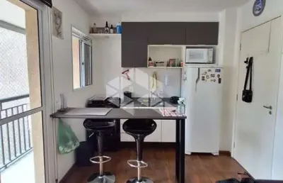 Vendo lindo apt mobiliado e planejado região central