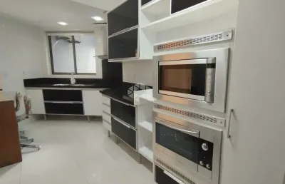 Amplo apartamento 03 dormitórios sendo 01 suíte e 01 vaga de garagem