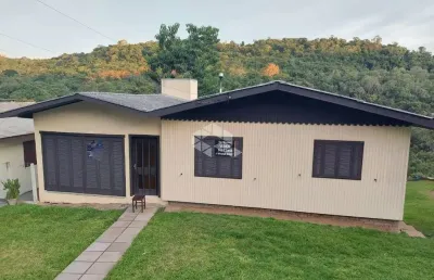 Casa de madeira no bairro são joão bem localizada perto da rodovia