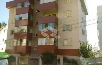Apartamento amplo com três dormitórios com 02 vagas garagem
