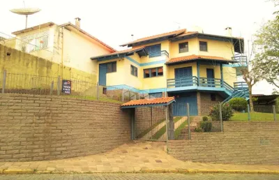 Casa com 3 quartos à venda na Getúlio Vargas, 230, Cidade Alta, Bento Gonçalves