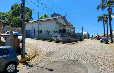 Casa com 3 quartos à venda na Francisco Navarini, 944, Maria Goretti, Bento Gonçalves