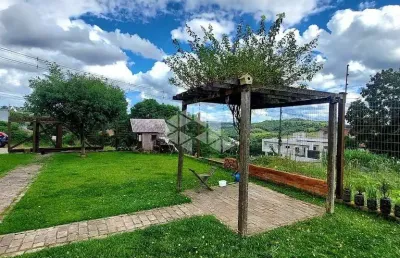 Casa no bairro santa rita de 3 quartos, sendo 2 suítes na parte superior