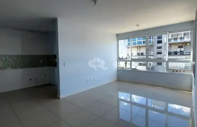 Apartamento de 2 dormitórios no bairro universitário