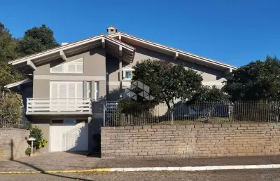 Casa com 4 quartos à venda na Flamínio Razera, 12, Fenavinho, Bento Gonçalves