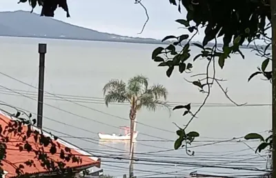 Casa com 3 quartos/dormitórios no bairro coqueiros, em florianópolis- sc