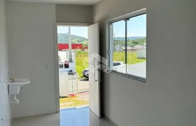 Casa geminada com 2 quartos/dormitórios no bairro forquilhas, em são josé- sc