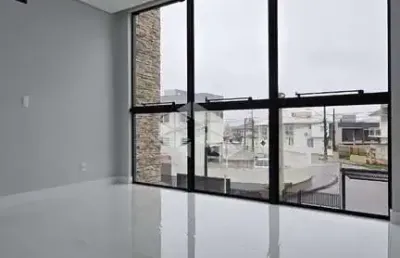 Sobrado com 3 quartos/dormitórios no bairro forquilhas, em são josé- sc