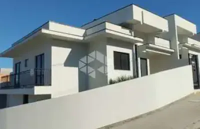 Casa com 3 quartos/dormitórios no bairro potecas, em são josé- sc