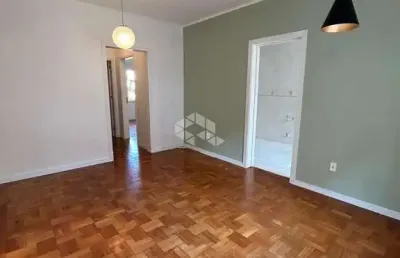 Apartamento 2 dormitórios reformado no bairro bom fim