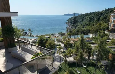 Apartamento com três quartos na praia do ribeiro em bombinhas sc