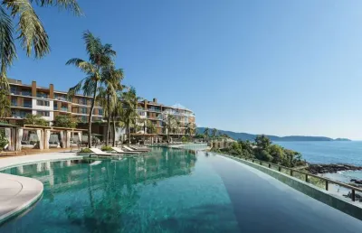 Apartamento com tres quartos frente mar na praia do ribeiro em bombinhas sc