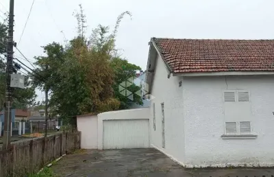 Casa com 4 dormitórios com 395,21m²  bairro passo da areia