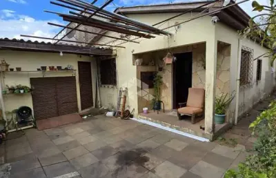 Casa 3 quartos, 1 suite e 1 vaga. lomba do pinheiro