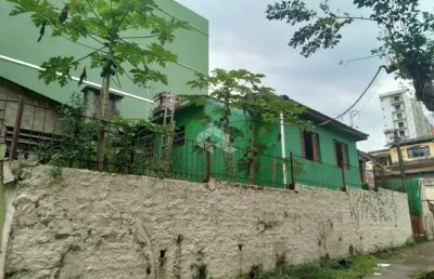Casa de 03 dormitórios no bairro centro em santa maria