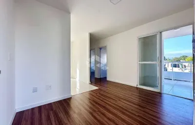 Apartamento com 02 dormitórios, churrasqueira e sacada à venda no bairro camobi em santa maria.