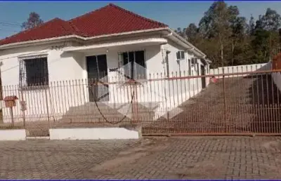 Casa residencial à venda com possibilidade de comercial na faixa velha de camobi, santa maria/rs